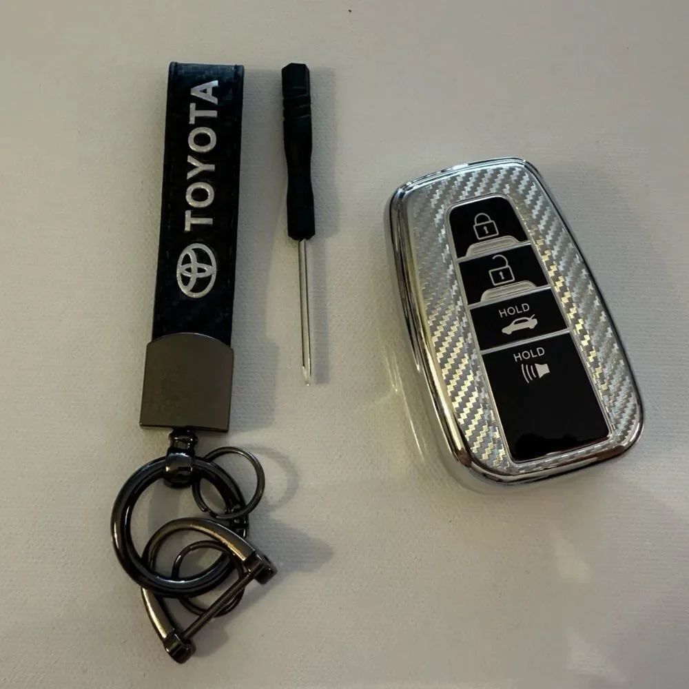 Toyota Key Fob Keychain in Black Leather and Fob Case Cover in Silver NWT